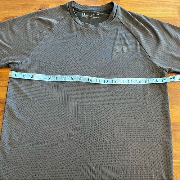 🍋 Under Armour • Men’s Loose Fit HeatGear Athletic T-Shirt in Dark Gray Size S - Picture 3 of 5